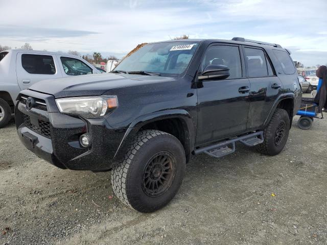 TOYOTA 4RUNNER SR 2024 with VIN JTEMU5JRXR6259424 - Photo from auction
