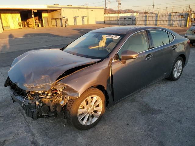 LEXUS ES 300H 2013 with VIN JTHBW1GG7D2032033 - Photo from auction