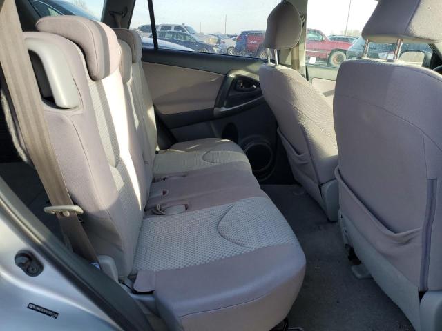 Photo 11 from auction – 2006 TOYOTA RAV4 with VIN JTMBD33V865051246