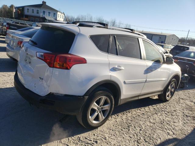 Photo 3 from auction – 2015 TOYOTA RAV4 XLE with VIN JTMRFREV5FJ049910