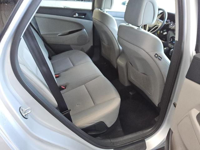 Photo 11 from auction – 2018 HYUNDAI TUCSON SEL with VIN KM8J3CA46JU762222