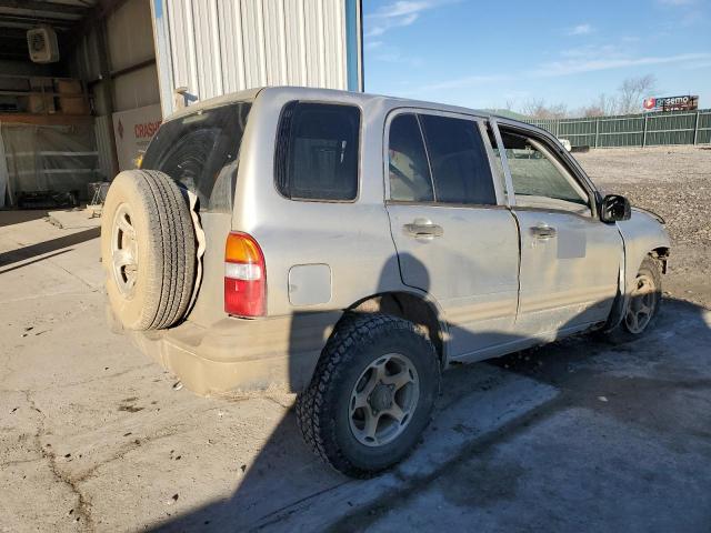 Photo 3 from auction – 2001 CHEVROLET TRACKER with VIN 2CNBJ13C016955242