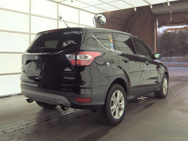 Photo 4 from auction – 2017 FORD ESCAPE SE with VIN 1FMCU0GD7HUC32380