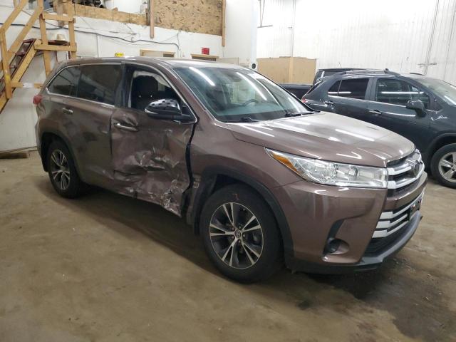 Photo 4 from auction – 2017 TOYOTA HIGHLANDER with VIN 5TDBZRFHXHS356660