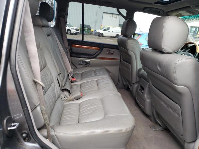 Photo 11 from auction – 2004 LEXUS LX 470 with VIN JTJHT00W443536417