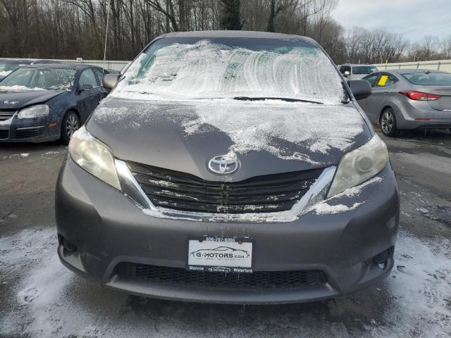 Photo 5 from auction – 2013 TOYOTA SIENNA LE with VIN 5TDJK3DC8DS056503