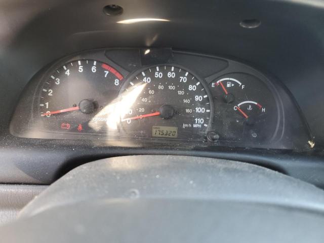 Photo 9 from auction – 2003 CHEVROLET TRACKER with VIN 2CNBJ13C836929720