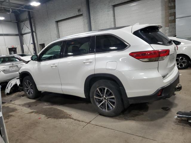 Photo 2 from auction – 2018 TOYOTA HIGHLANDER with VIN 5TDJZRFH5JS851463