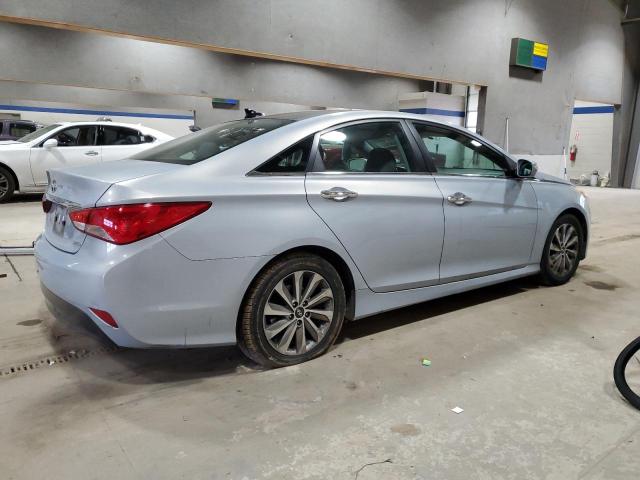 Photo 3 from auction – 2014 HYUNDAI SONATA SE with VIN 5NPEC4AC1EH878673