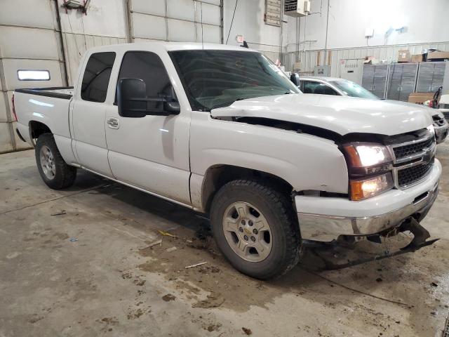 Photo 4 from auction – 2006 CHEVROLET SILVERADO with VIN 1GCEC19T06Z210652