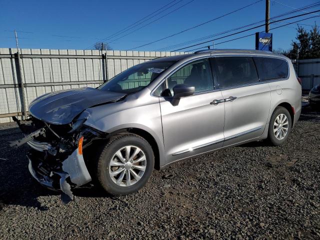 CHRYSLER PACIFICA T 2018 with VIN 2C4RC1BG2JR317851 - Photo from auction