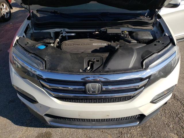 Photo 12 from auction – 2017 HONDA PILOT TOUR with VIN 5FNYF5H9XHB009948