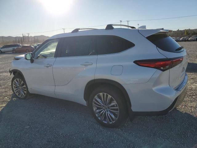 Photo 2 from auction – 2023 TOYOTA HIGHLANDER with VIN 5TDEBRCH9PS109246