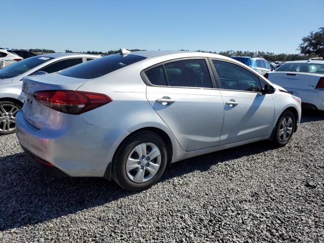 Photo 3 from auction – 2018 KIA FORTE LX with VIN 3KPFK4A71JE240156