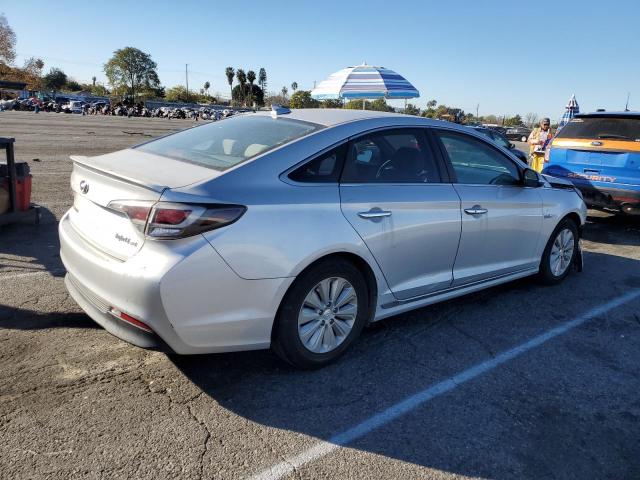 Photo 3 from auction – 2016 HYUNDAI SONATA HYB with VIN KMHE24L16GA041597