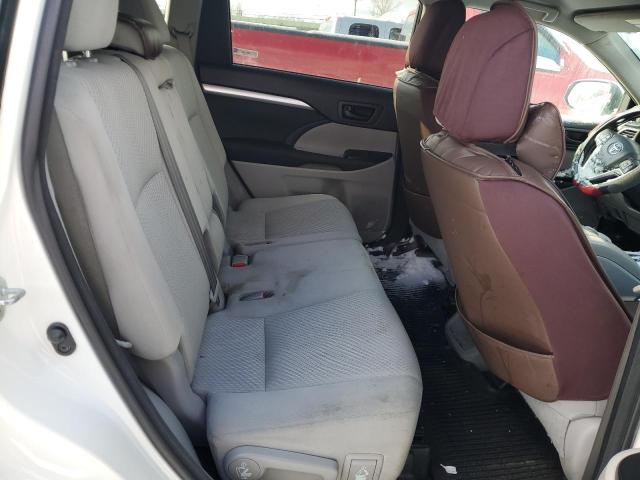 Photo 11 from auction – 2016 TOYOTA HIGHLANDER with VIN 5TDBKRFH6GS327532