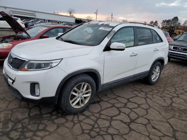 Photo 1 from auction – 2015 KIA SORENTO LX with VIN 5XYKT4A62FG601925
