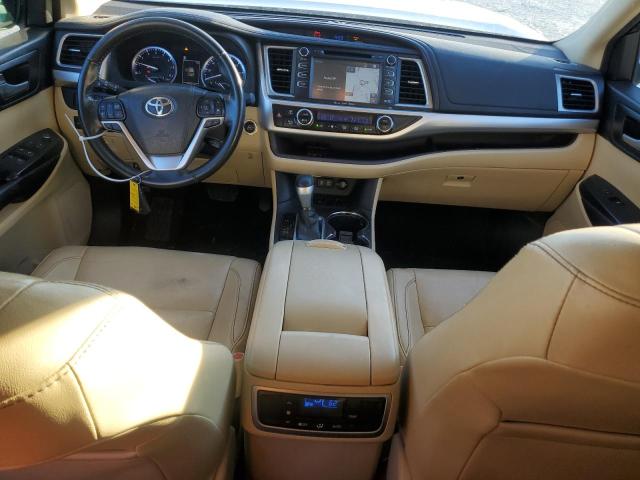 Photo 8 from auction – 2017 TOYOTA HIGHLANDER with VIN 5TDKZRFH0HS512561