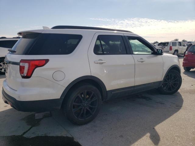 Photo 3 from auction – 2017 FORD EXPLORER with VIN 1FM5K7D88HGD53917