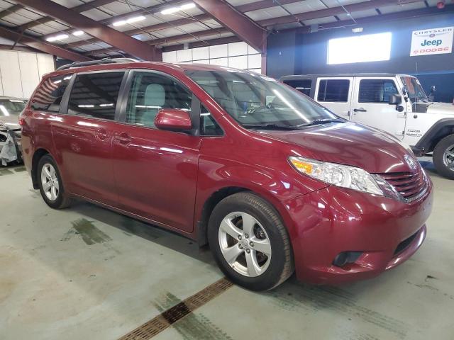 Photo 4 from auction – 2017 TOYOTA SIENNA LE with VIN 5TDKZ3DC0HS837182