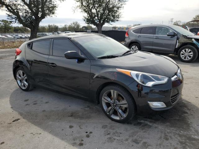 Photo 4 from auction – 2016 HYUNDAI VELOSTER with VIN KMHTC6AD3GU256608