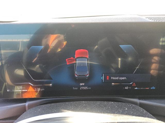 Photo 9 from auction – 2024 BMW 330XI with VIN 3MW89FF09R8E39359