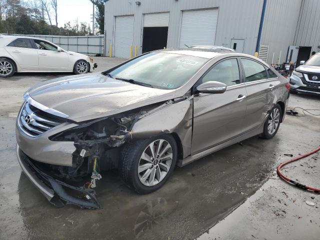 HYUNDAI SONATA SE 2014 with VIN 5NPEC4AC6EH831591 - Photo from auction