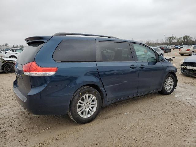 Photo 3 from auction – 2012 TOYOTA SIENNA XLE with VIN 5TDYK3DC5CS197316