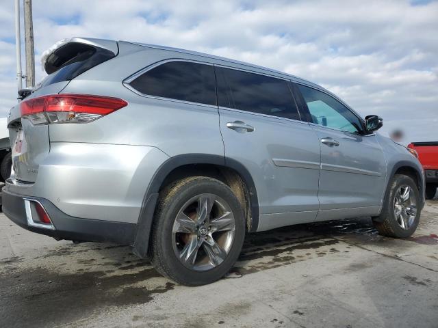 Photo 3 from auction – 2017 TOYOTA HIGHLANDER with VIN 5TDDZRFH4HS458061