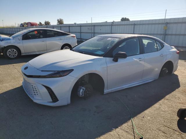 TOYOTA CAMRY XSE 2025 with VIN 4T1DAACK9SU034589 - Photo from auction