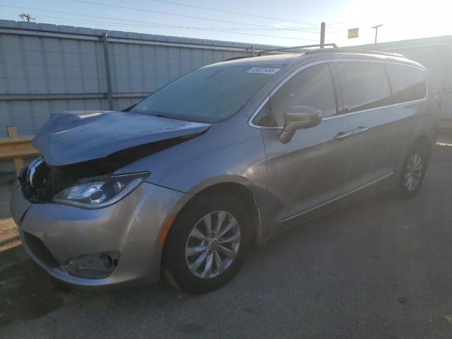 CHRYSLER PACIFICA T 2017 с VIN 2C4RC1BG3HR583681 - Снимка от търг