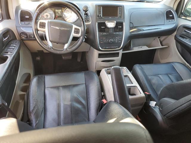 Photo 8 from auction – 2015 CHRYSLER TOWN & COU with VIN 2C4RC1BG0FR644403