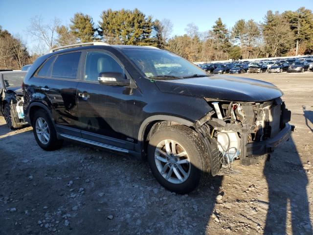 Photo 4 from auction – 2015 KIA SORENTO LX with VIN 5XYKTCA66FG638633