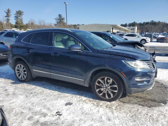 Photo 4 from auction – 2016 LINCOLN MKC SELECT with VIN 5LMCJ2D95GUJ12321