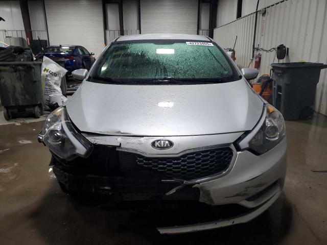 Photo 5 from auction – 2016 KIA FORTE LX with VIN KNAFX4A61G5597265
