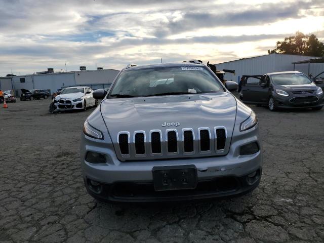 Photo 5 from auction – 2017 JEEP CHEROKEE with VIN 1C4PJLCB3HW516968