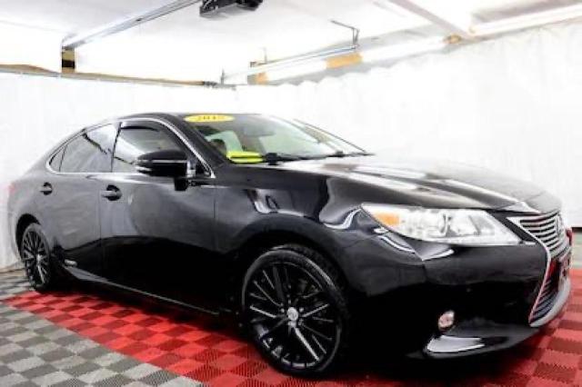 LEXUS ES 300H 2015 with VIN JTHBW1GG8F2081521 - Photo from auction