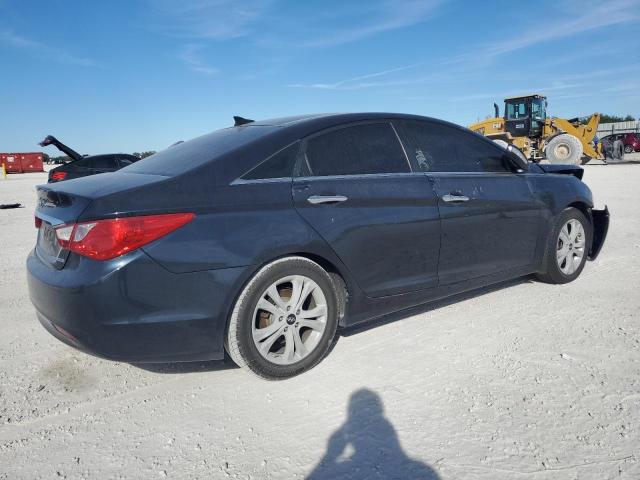 Photo 3 from auction – 2012 HYUNDAI SONATA SE with VIN 5NPEC4AC4CH424057