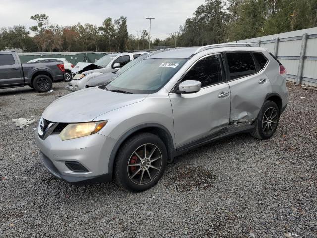 NISSAN ROGUE S 2015 with VIN KNMAT2MV3FP569504 - Photo from auction