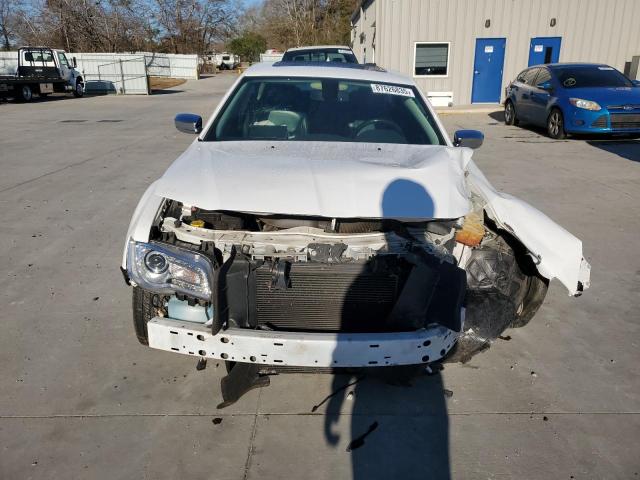 Photo 5 from auction – 2019 CHRYSLER 300 LIMITE with VIN 2C3CCAEG5KH585788