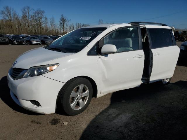 TOYOTA SIENNA LE 2013 with VIN 5TDKK3DC4DS377040 - Photo from auction