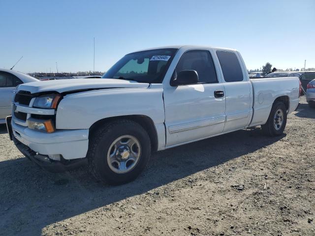 CHEVROLET SILVERADO 2004 with VIN 1GCEC19V24Z105156 - Photo from auction