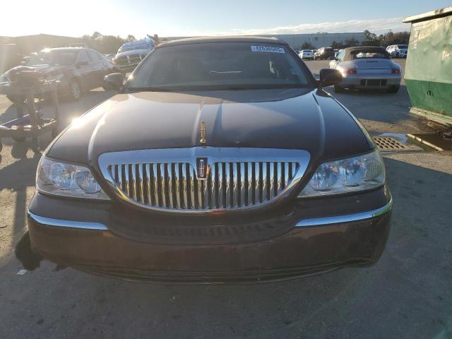 Photo 5 from auction – 2011 LINCOLN TOWN CAR S with VIN 2LNBL8CV6BX750895