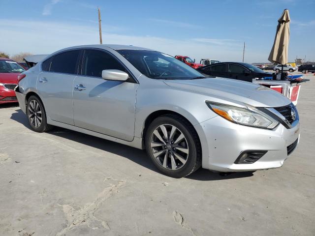 صورة رقم 4 من المزاد - 2017 NISSAN ALTIMA 2.5 مع VIN 1N4AL3AP1HC214746