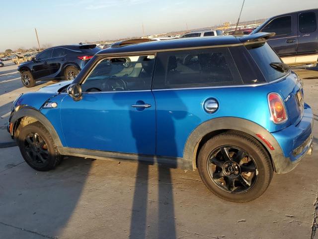 Photo 2 from auction – 2009 MINI COOPER S with VIN WMWMF735X9TW80627