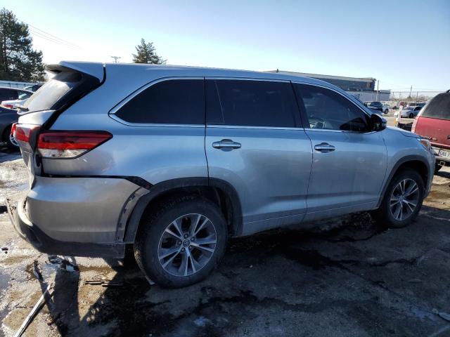 صورة رقم 3 من المزاد - 2018 TOYOTA HIGHLANDER مع VIN 5TDZARFH9JS040808