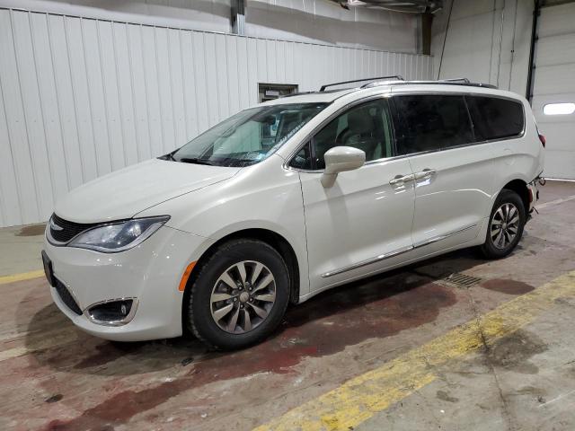 CHRYSLER PACIFICA T 2019 with VIN 2C4RC1EG2KR597915 - Photo from auction