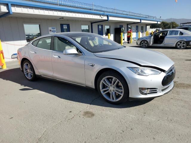 Photo 4 from auction – 2014 TESLA MODEL S with VIN 5YJSA1H17EFP65028