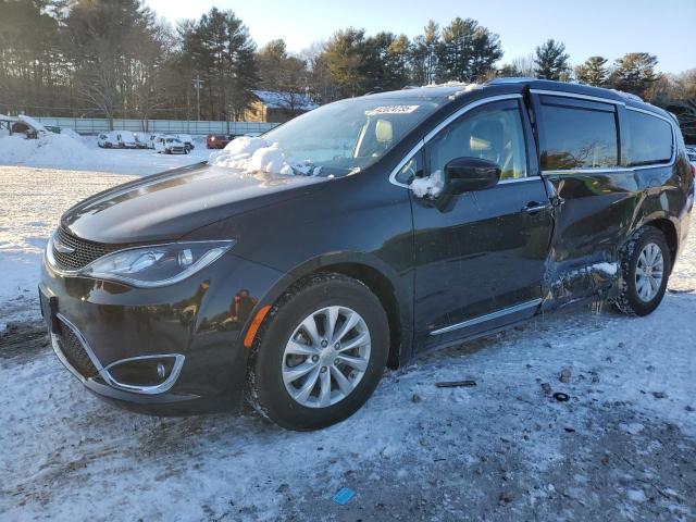 CHRYSLER PACIFICA T 2019 with VIN 2C4RC1BGXKR570367 - Photo from auction