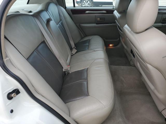 Photo 10 from auction – 2005 LINCOLN TOWN CAR S with VIN 1LNHM82W15Y605902